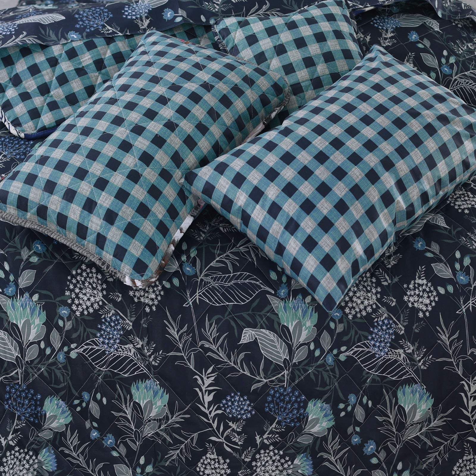 7 Pcs Comforter Set King Size Design KCC 94